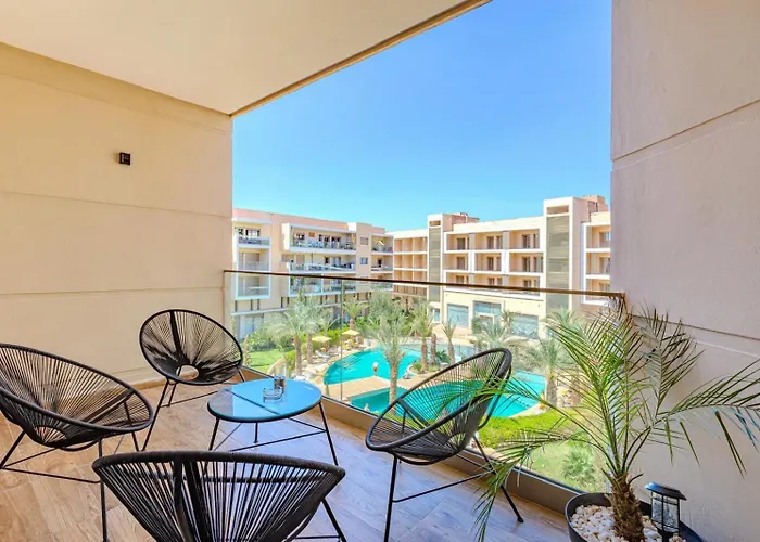 Royal Deluxe Platinum - Marrakech, Luxe Pool View